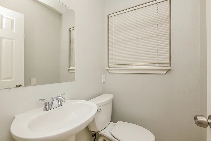 1214 Lynn St — Photo 14
