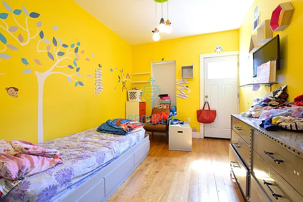 Rented by null | media 57