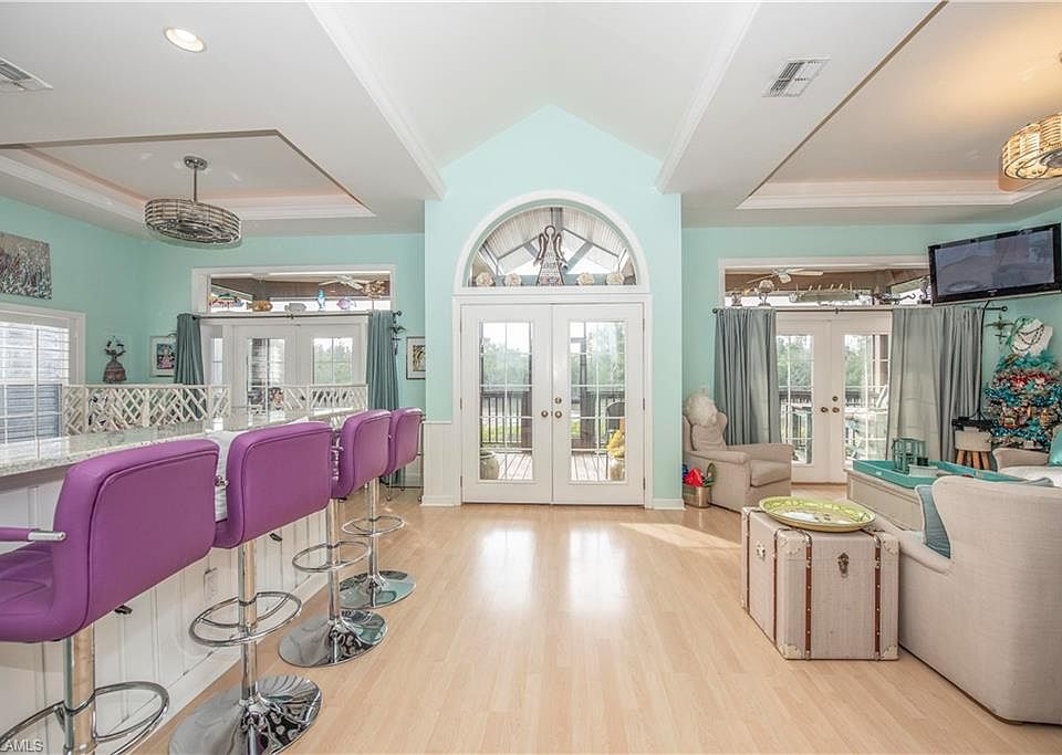 1st image of 305 Storter Ave N #315