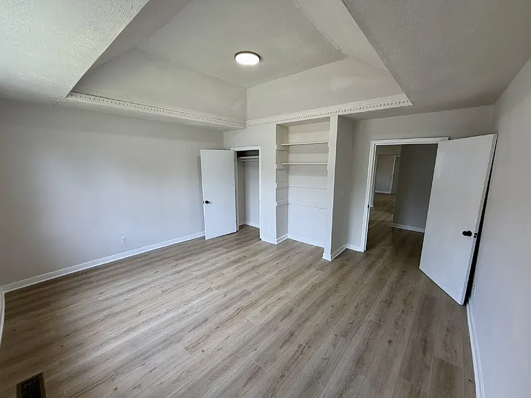 909 N 2nd St — Photo 16