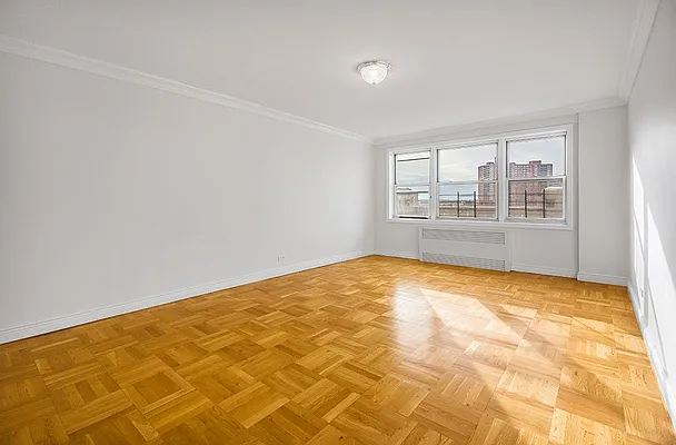 Rented by RK Capital Group LLC | media 18