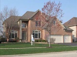 2116 Leverenz Rd, Naperville, IL 60564