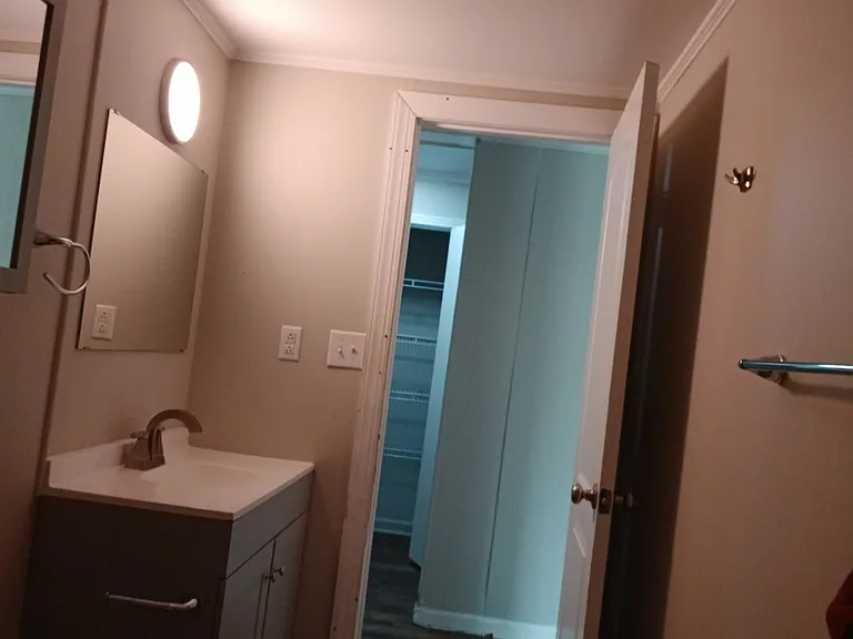 801 Biglen Rd #E — Photo 14