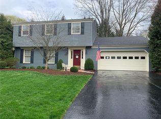 2423 Corteland Dr, Pittsburgh, PA
