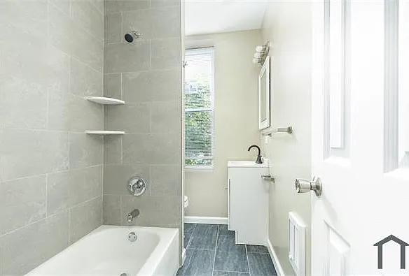 104 S 51st St #B — Photo 17