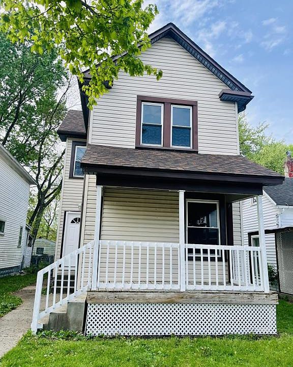 1st image of 211 Lincoln St