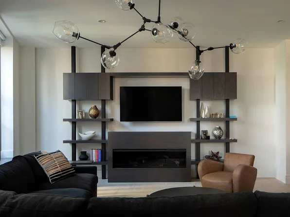 100 Barclay St APT 16A, New York, NY 10007