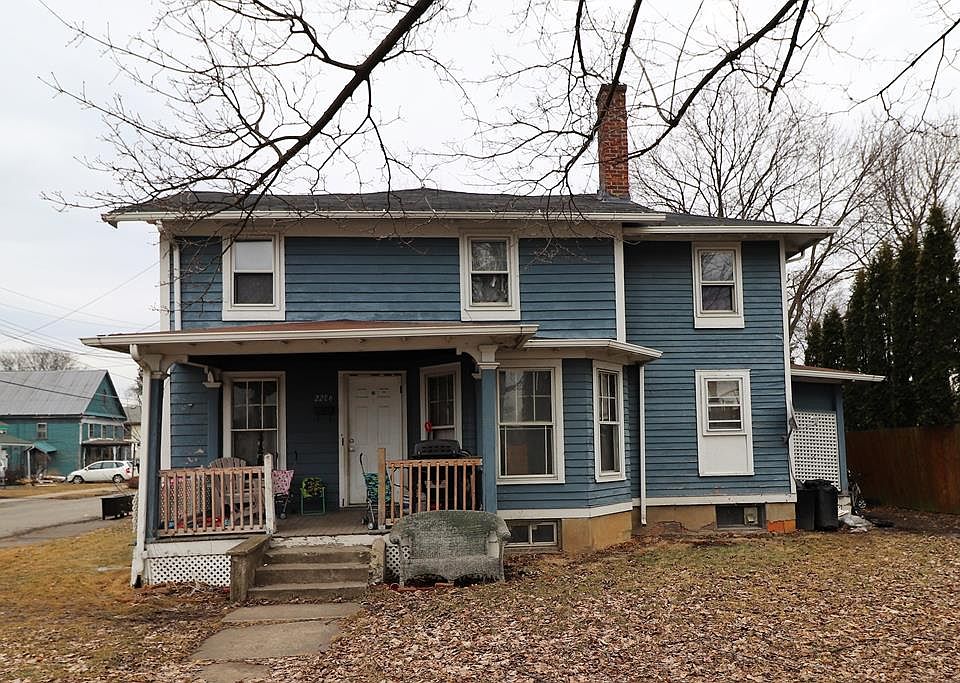 1st image of 119 Orchard St