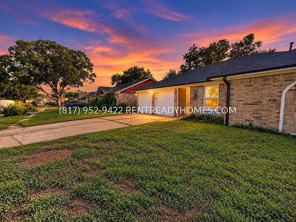 8714 Twisting Vine Ln
