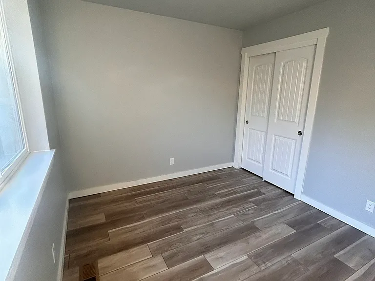 2070 Kelly Dr — Photo 7