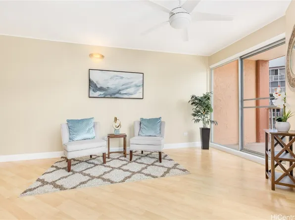 1031 Maunaihi Pl APT 808, Honolulu, HI 96822