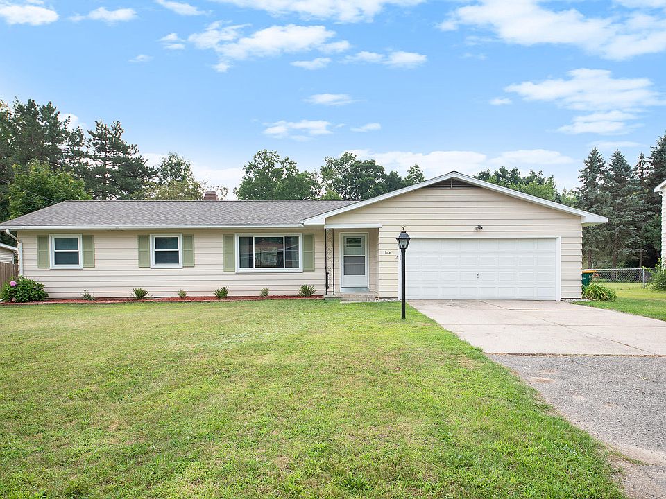 1st image of 108 Lincolnwood Dr