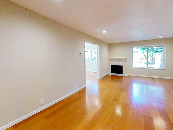 3rd image of 125 John Kirk Ct
