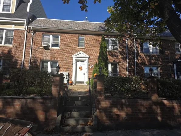 1822 C St SE, Washington, DC