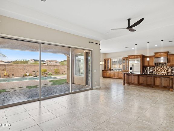 4th image of 12860 W CALLE DE SOL --