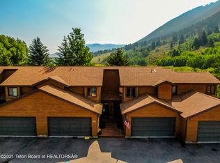 814 Powderhorn Ln E, Jackson, WY 83001