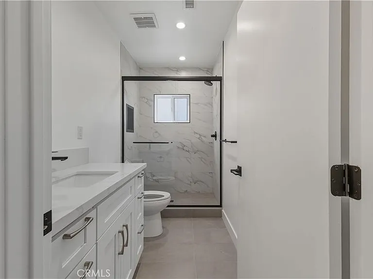 14165 Erwin St — Photo 13