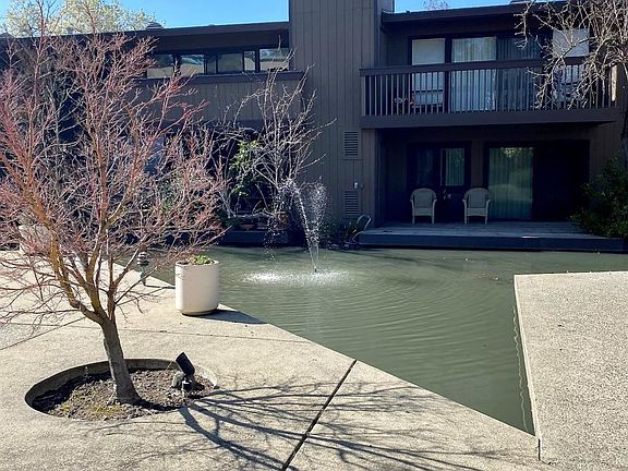 5th image of 2424 Larkspur Ln APT 218