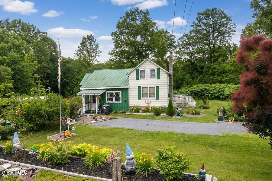 1st image of 772 Saratoga Road
