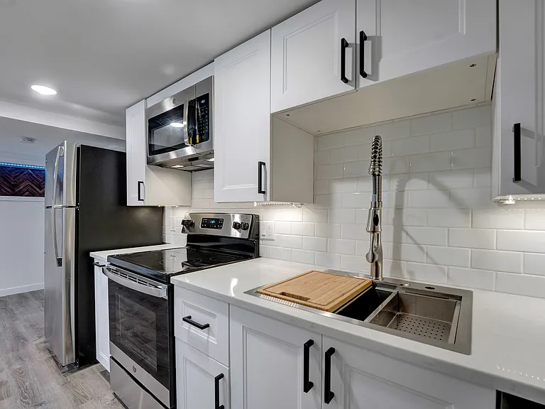 4814 NE 32nd Pl #B — Photo 15