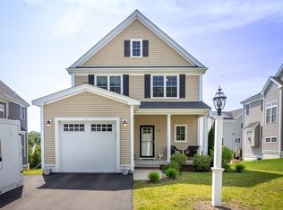 40 Pheasant Run Ct, Wrentham, MA 02093