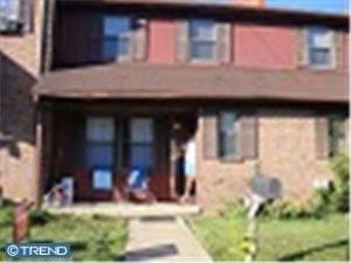 1st image of 983 Beechwood Pl