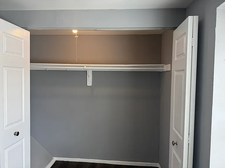 8393 Pioneer Dr — Photo 15
