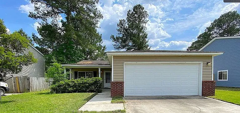 407 Catawba Dr — Photo 1