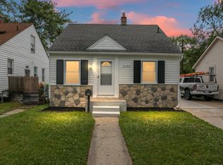 2190 Morris Ave, Lincoln Park, MI 48146