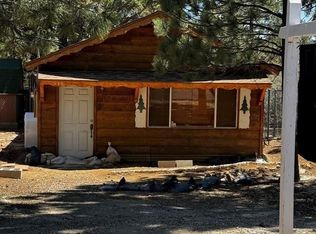 533 Pine Ln, Sugarloaf, CA 92386