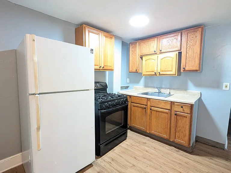 39 Central Ave #4 — Photo 2