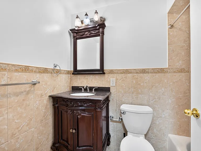 43 Manhattan Ave #1 — Photo 19