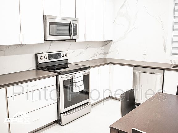 5th image of 10708 85th Ave NW #B02