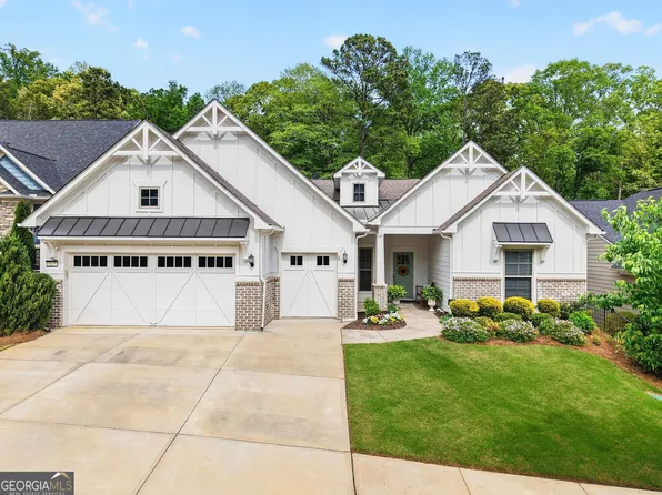 5645 Willow Springs Pl, Hoschton, GA 30548