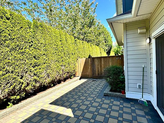 4th image of 8091 Williams Rd #10