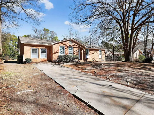 208 Quail Creek Dr, Hopkins, SC 29061