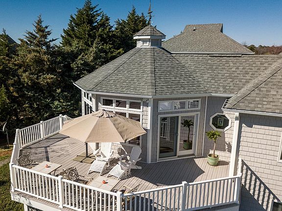 5th image of 250 Lake Landing Dr