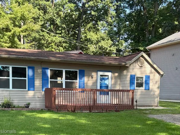 270 Indian Trl, Columbiaville, MI 48421