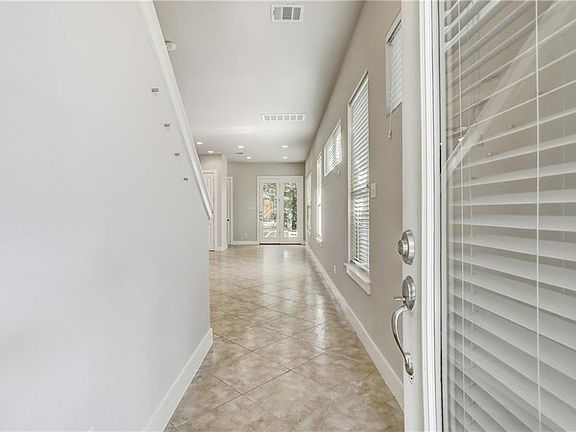 3rd image of 5405 Woodrow Ave #B