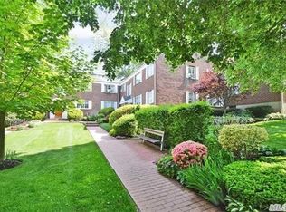 44 Nathan Hale Dr APT 57A, Huntington, NY 11743
