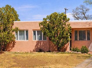 1506 Ridgecrest Dr SE, Albuquerque, NM 87108