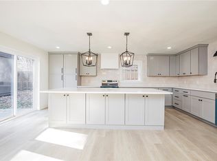 37 Elizabeth Dr, Bella Vista, AR 72715