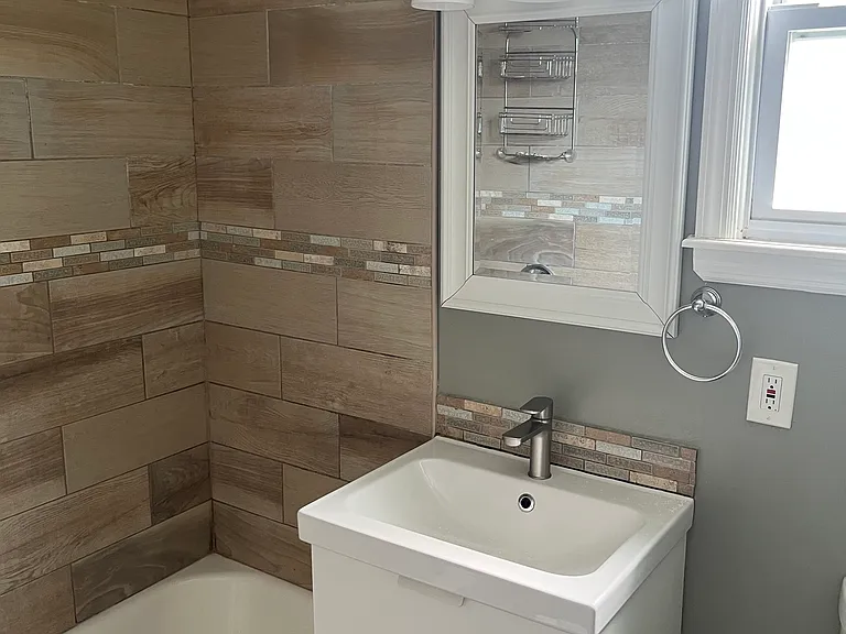 69-71 N 13th St #3 — Photo 3