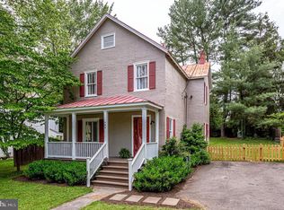 148 Green St, Warrenton, VA 20186