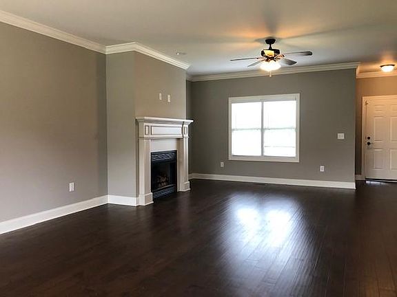 4th image of 36 Overhill Ct