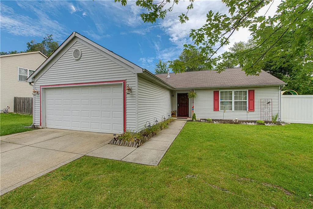 3928 Zeenat Dr photo 1