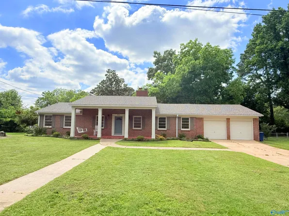 805 7th St NE, Arab, AL 35016