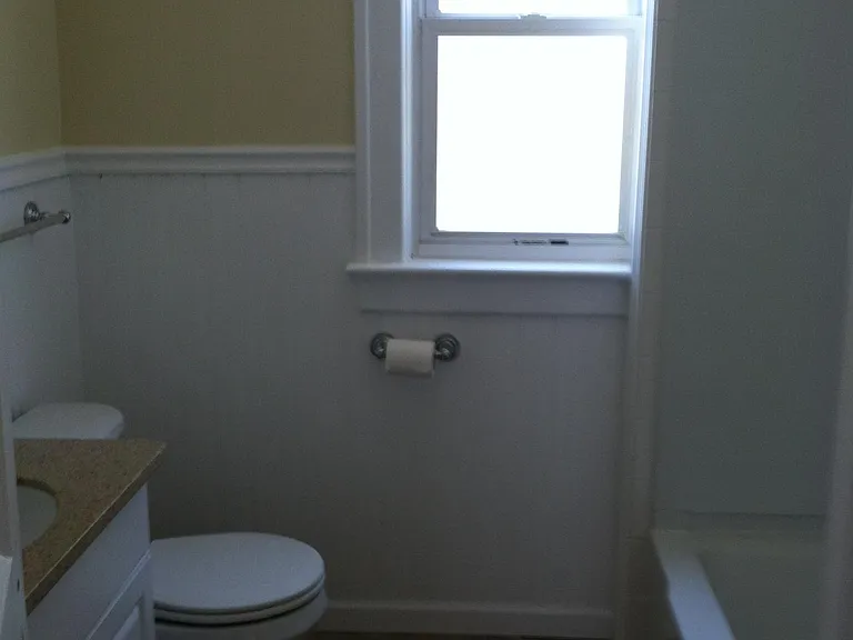 19 Russell St #LOWER — Photo 7