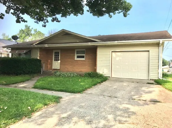 110 S Harlan St, Knoxville, IA 50138