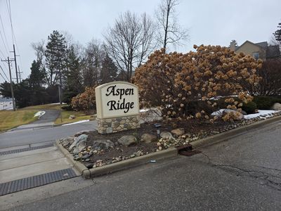 6396 Aspen Ridge Blvd, West Bloomfield, MI, 48322